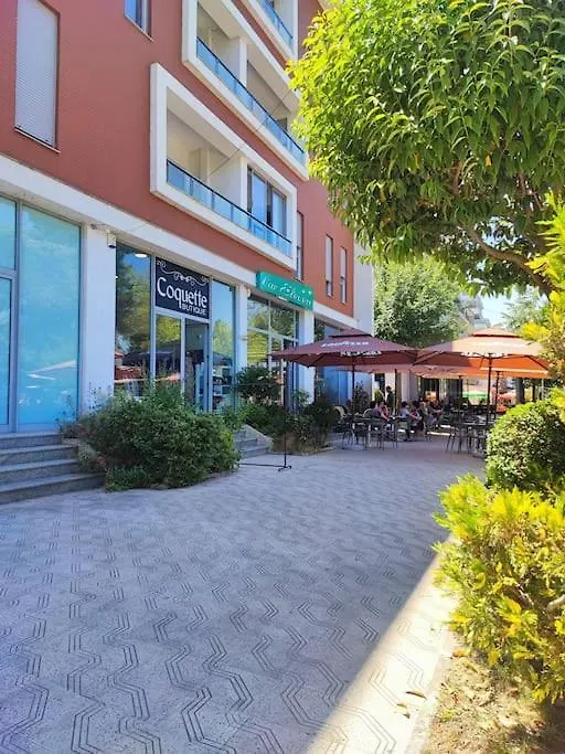 Dahlila'S Home Pogradec